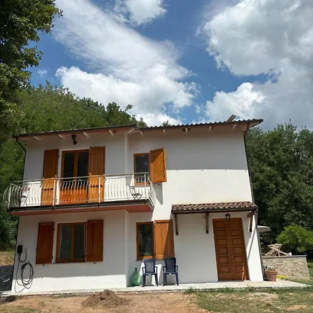 Stunning 4 Bedroom Near Barga Villa